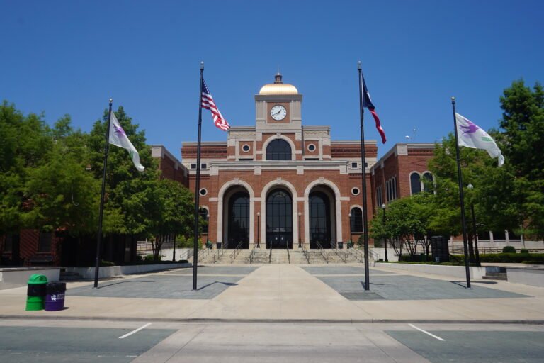 Plumbing services in Lewisville - TX